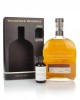 Woodford Reserve Kentucky Bourbon Gift Pack with Old Fashioned Cocktai Bourbon Whiskey
